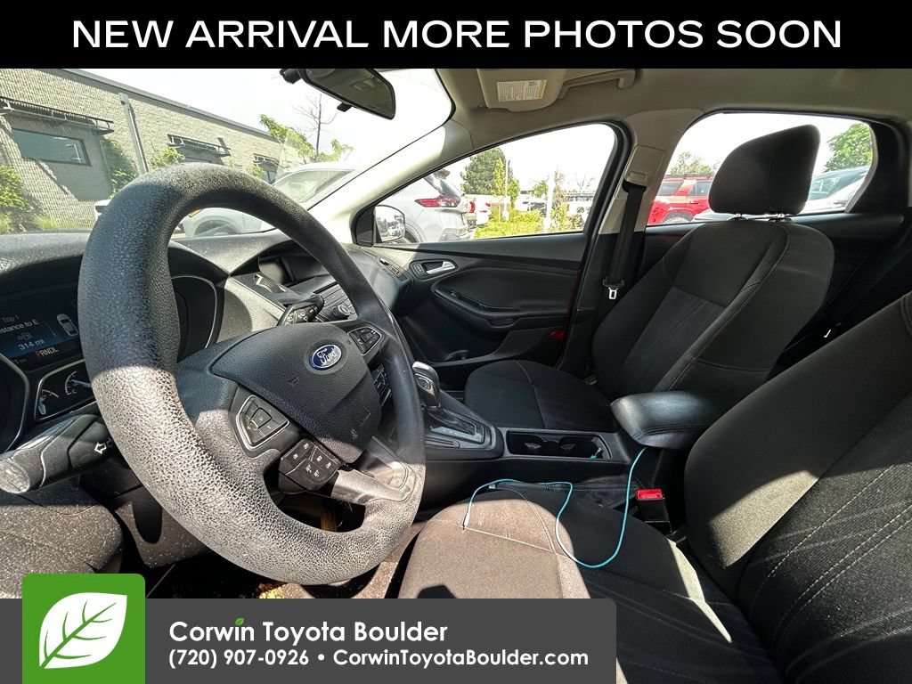 Used 2015 Ford Focus SE FWD image 11