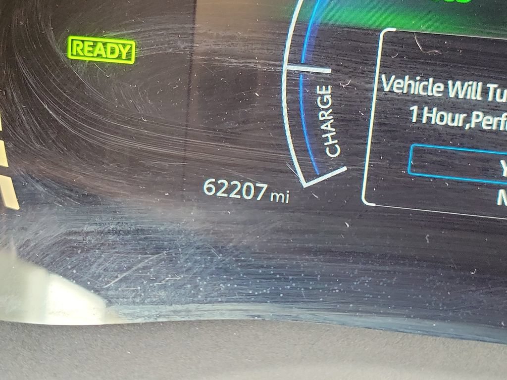 Used 2025 Toyota Camry LE FWD image 32