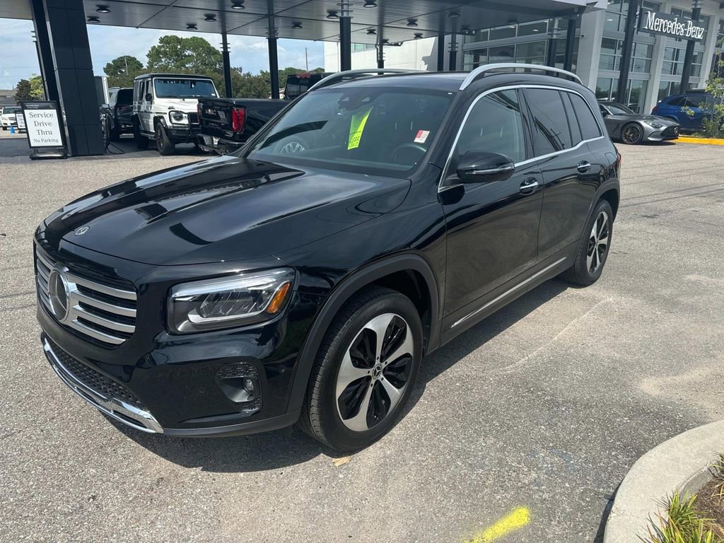 Used 2024 Mercedes-Benz GLB 250 GLB 250 image 3