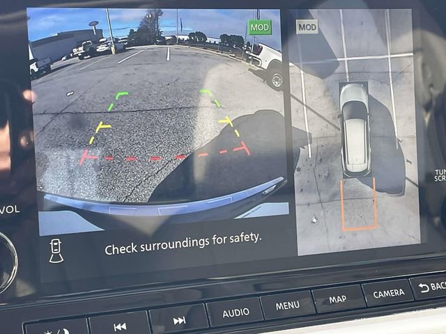 Used 2023 Nissan Rogue SL w/ SL Premium Package image 9