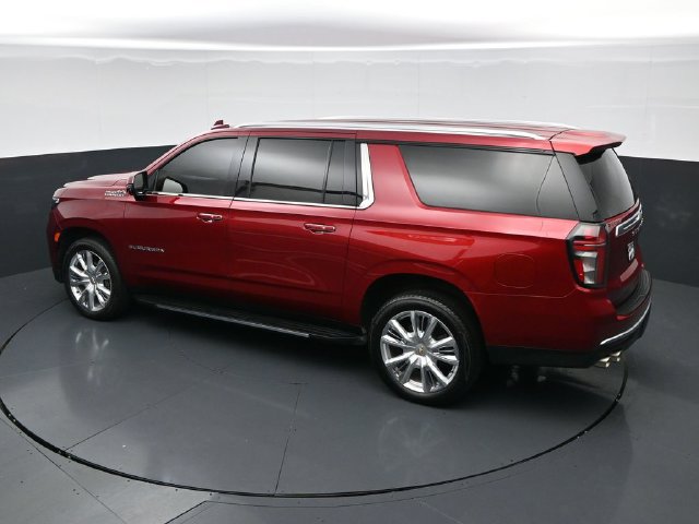 Used 2022 Chevrolet Suburban High Country AWD/4WD image 38