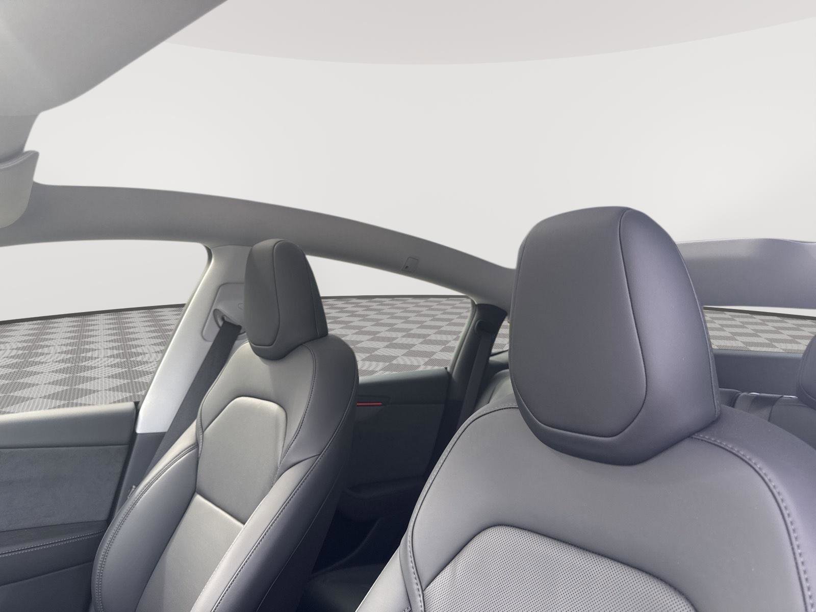 Used 2026 Tesla Model Y Long Range image 24