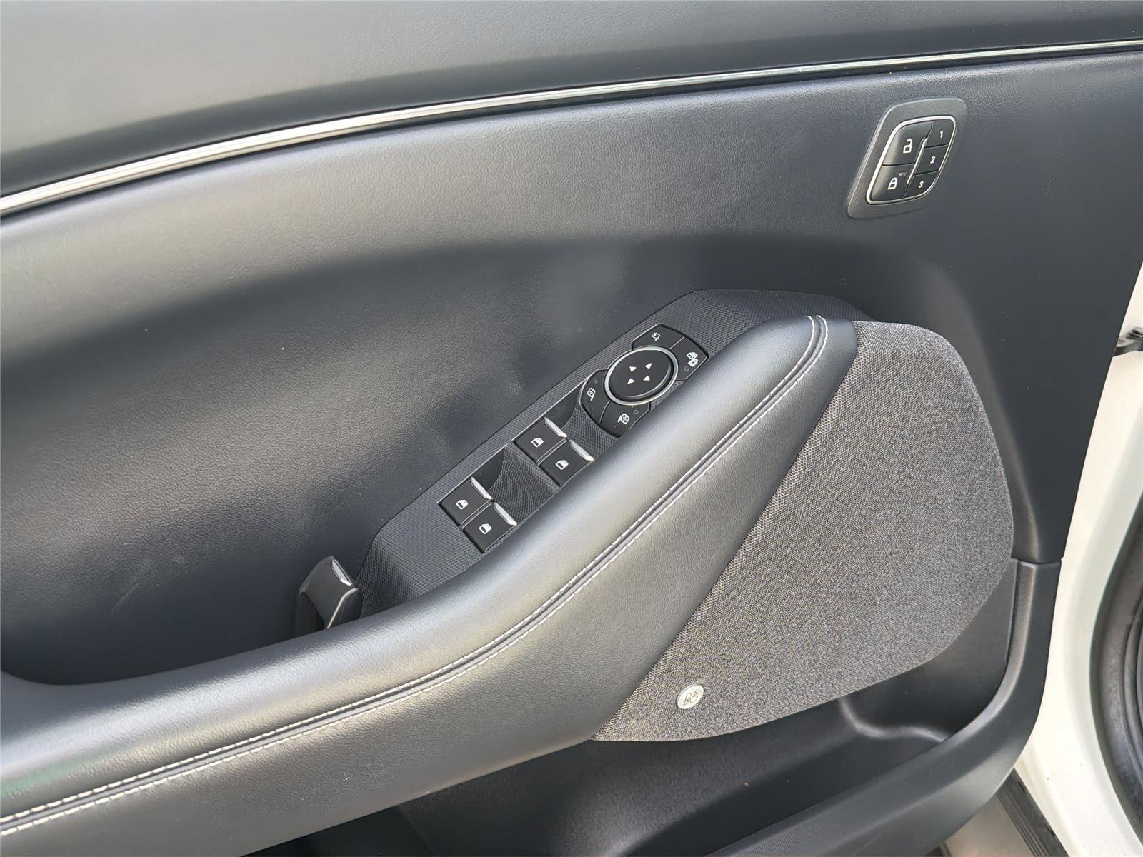 Used 2021 Ford Mustang Mach-E Premium AWD/4WD image 27