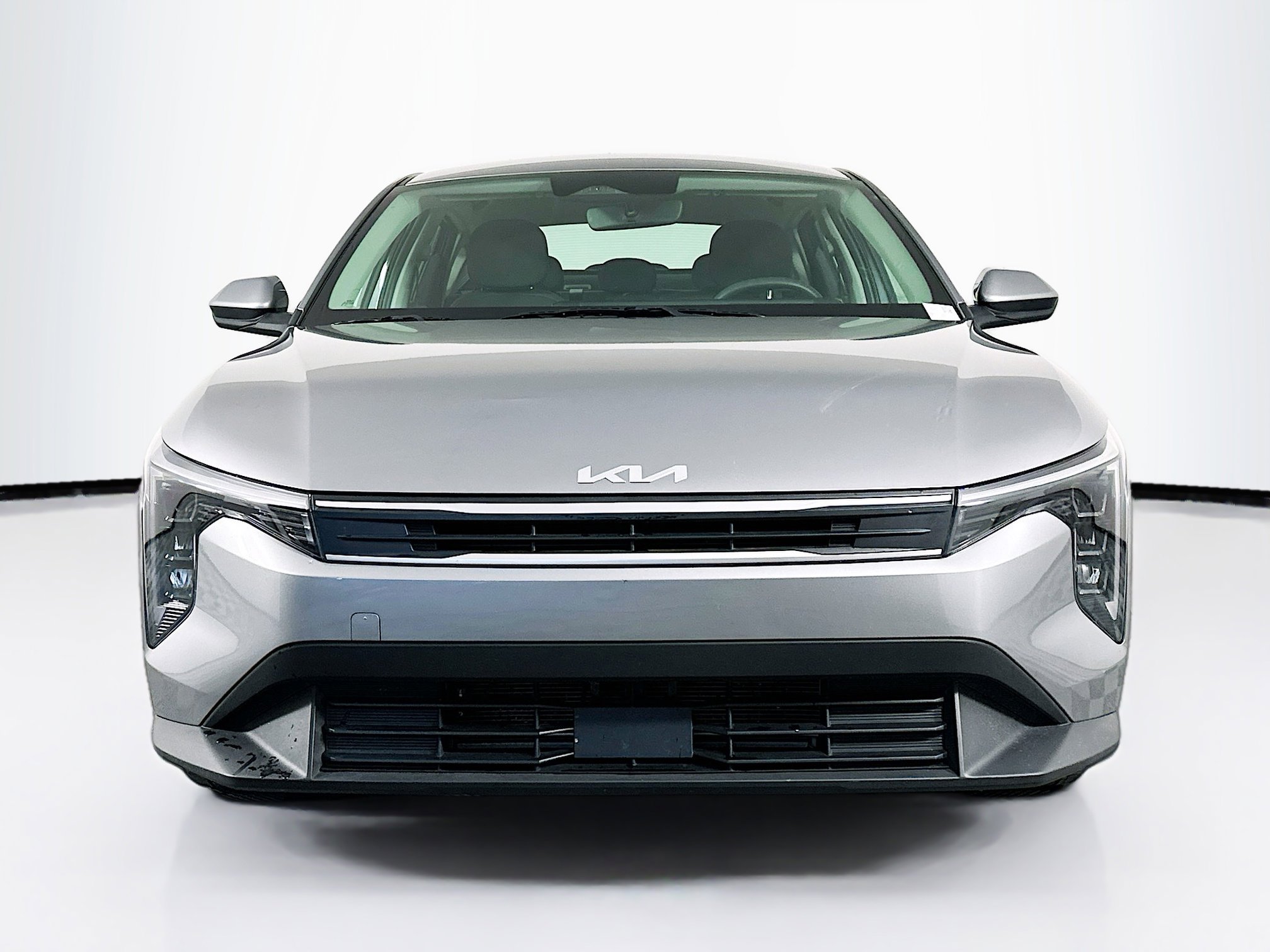 Used 2025 Kia K4 LXS image 2