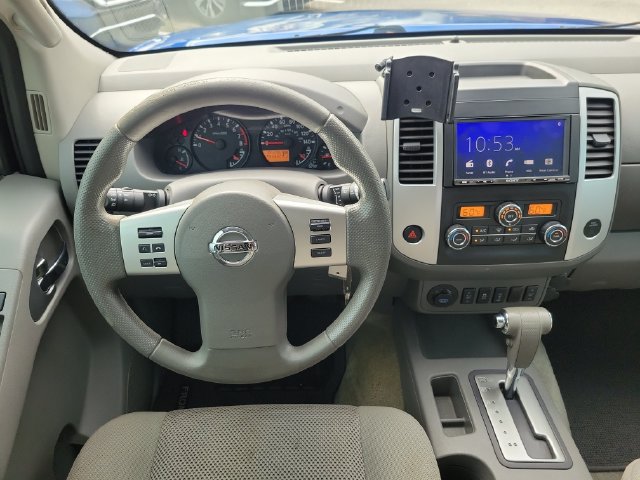 Used 2014 Nissan Frontier SV w/ SV Value Truck Package RWD image 15