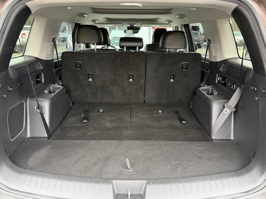 Used 2025 Hyundai Santa Fe Limited AWD/4WD image 6