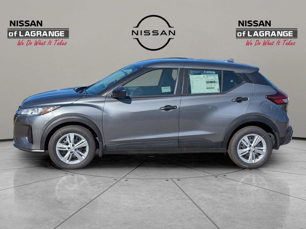 New 2025 Nissan Kicks Play S image 8