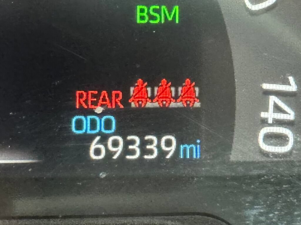 Used 2022 Toyota RAV4 Limited AWD/4WD image 26