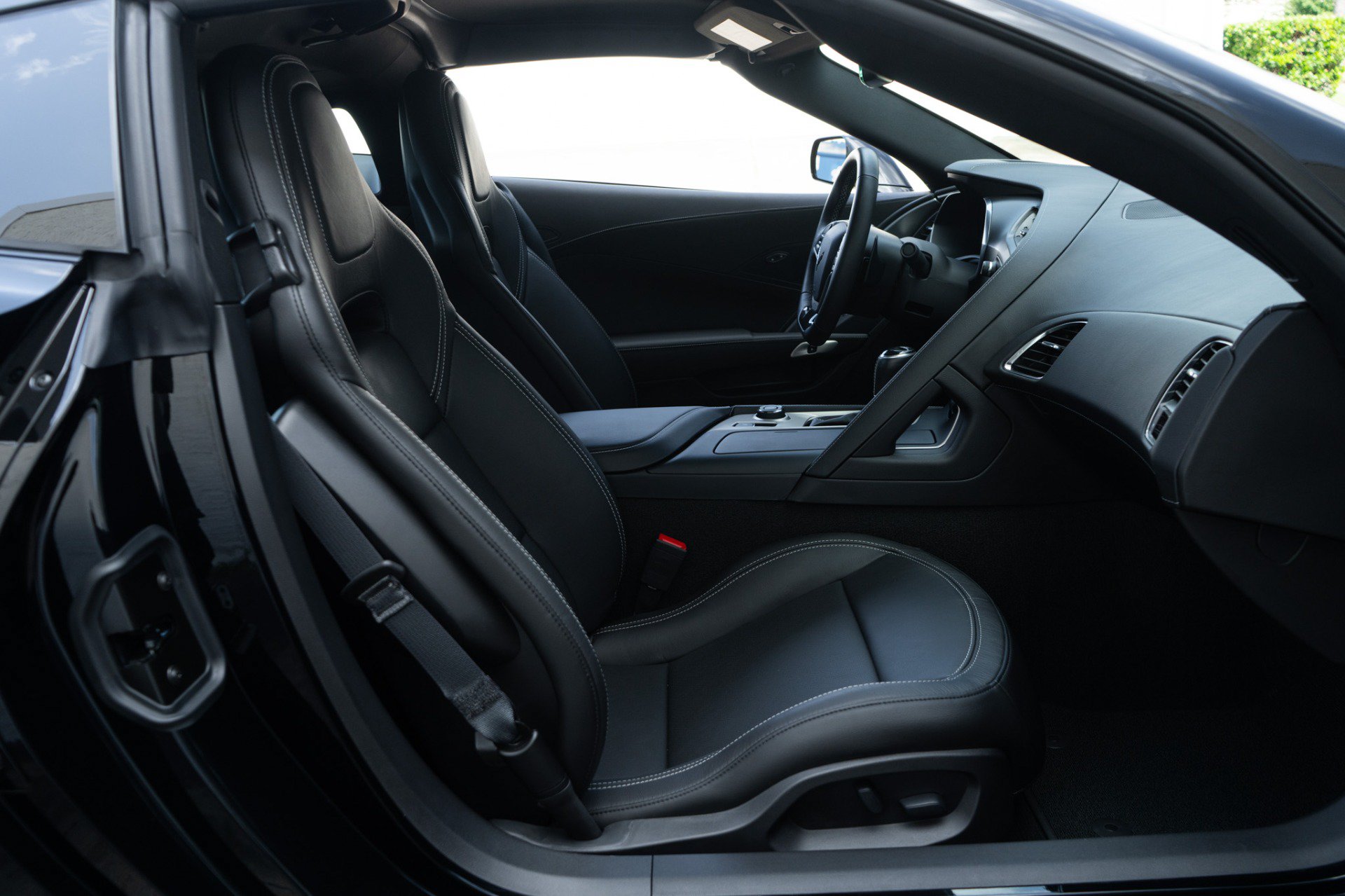 Used 2019 Chevrolet Corvette ZR1 RWD image 19