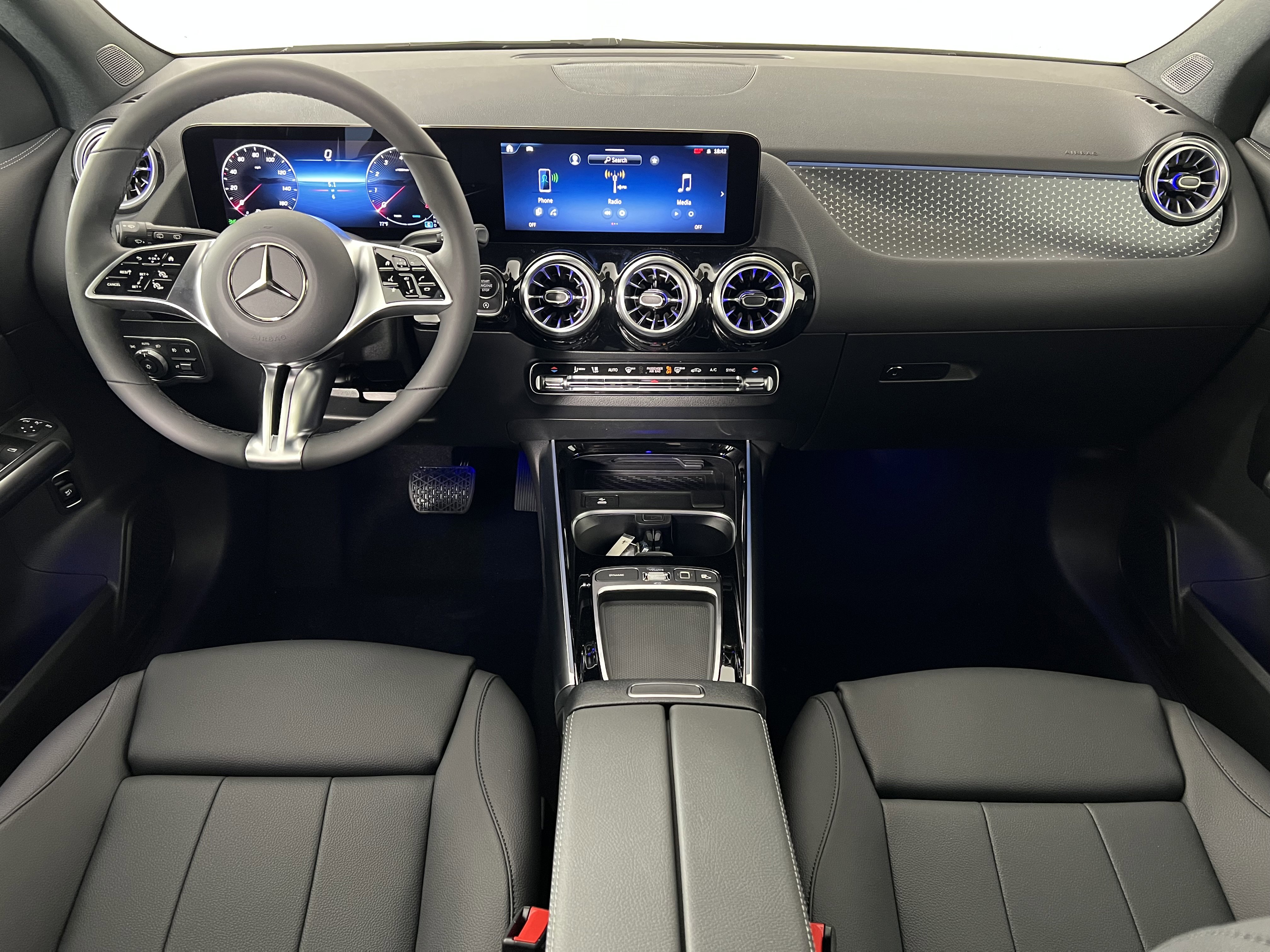 New 2025 Mercedes-Benz GLA 250 4MATIC image 22