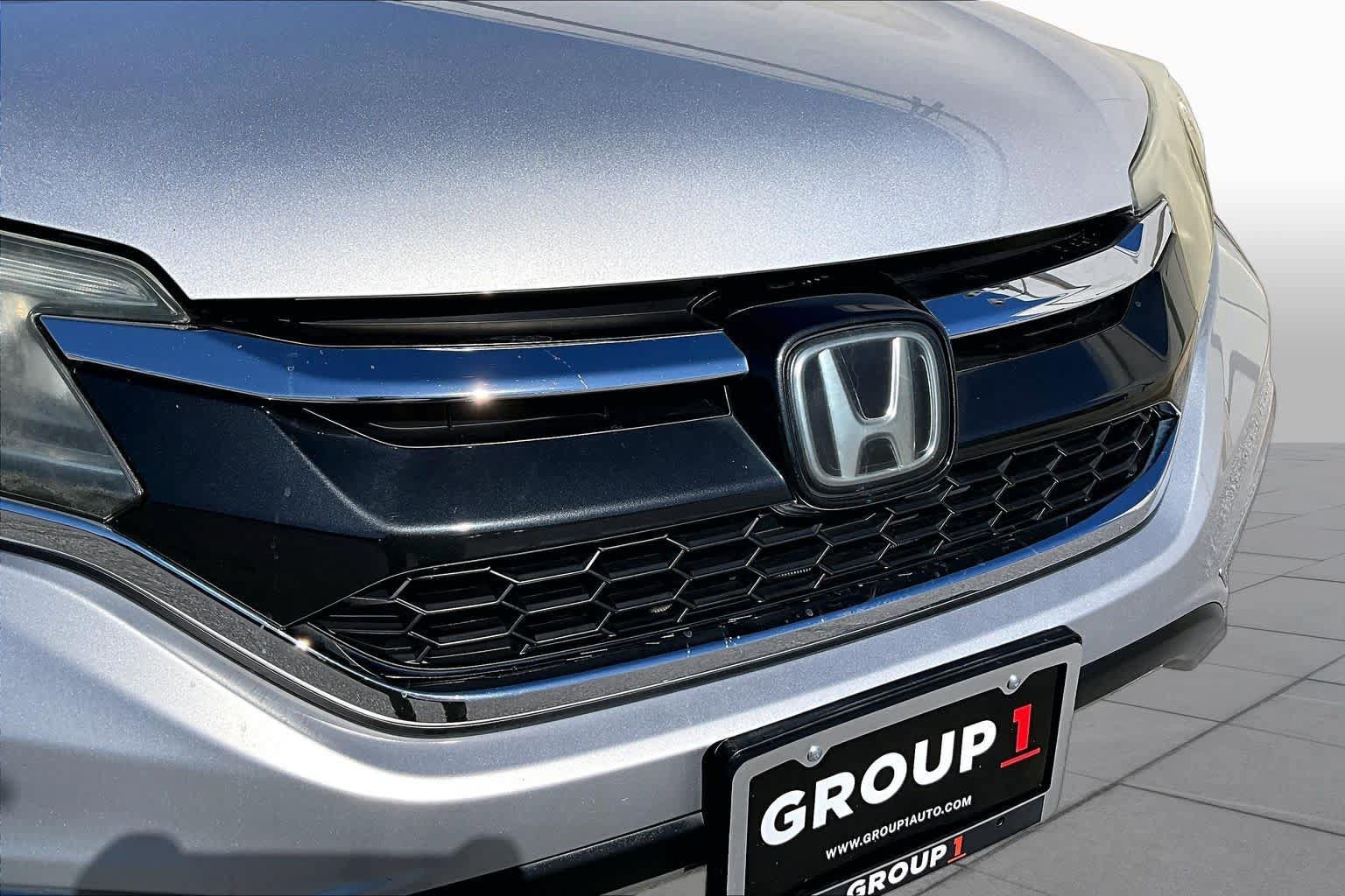 Used 2015 Honda CR-V Touring image 29