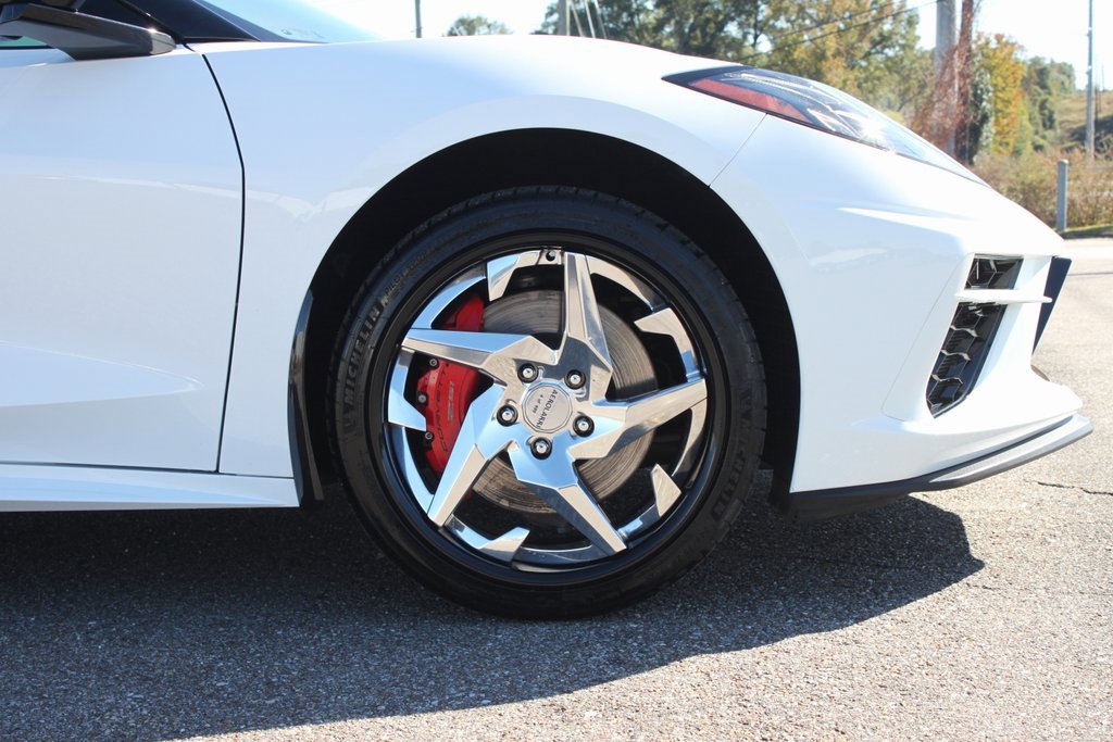 Used 2023 Chevrolet Corvette Stingray Premium Conv w/ Z51 Performance Package image 4