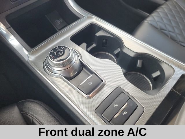 Used 2024 Ford Edge Titanium image 7