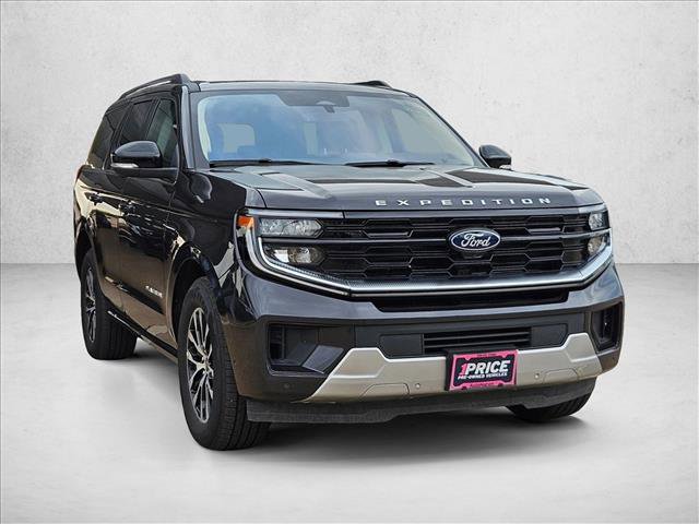 Used 2025 Ford Expedition Platinum AWD/4WD image 3