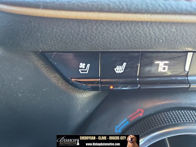 Used 2019 Chevrolet Blazer Premier w/ Sun and Wheels Package AWD/4WD image 21