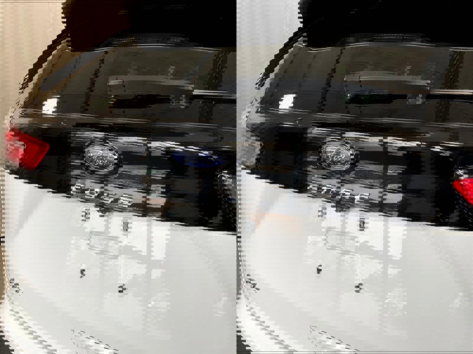 Used 2023 Ford Edge SEL image 28