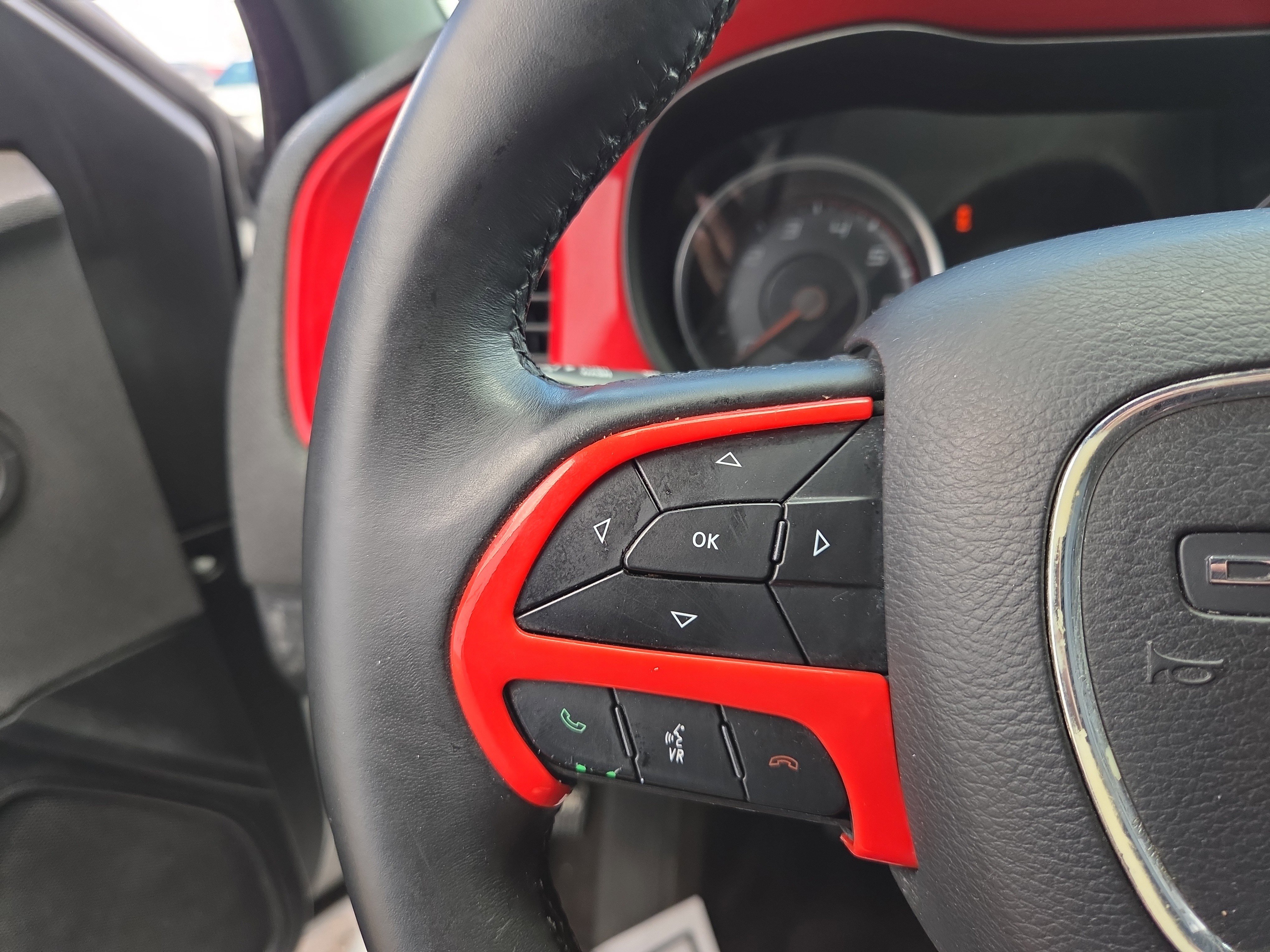 Used 2018 Dodge Charger SXT image 10