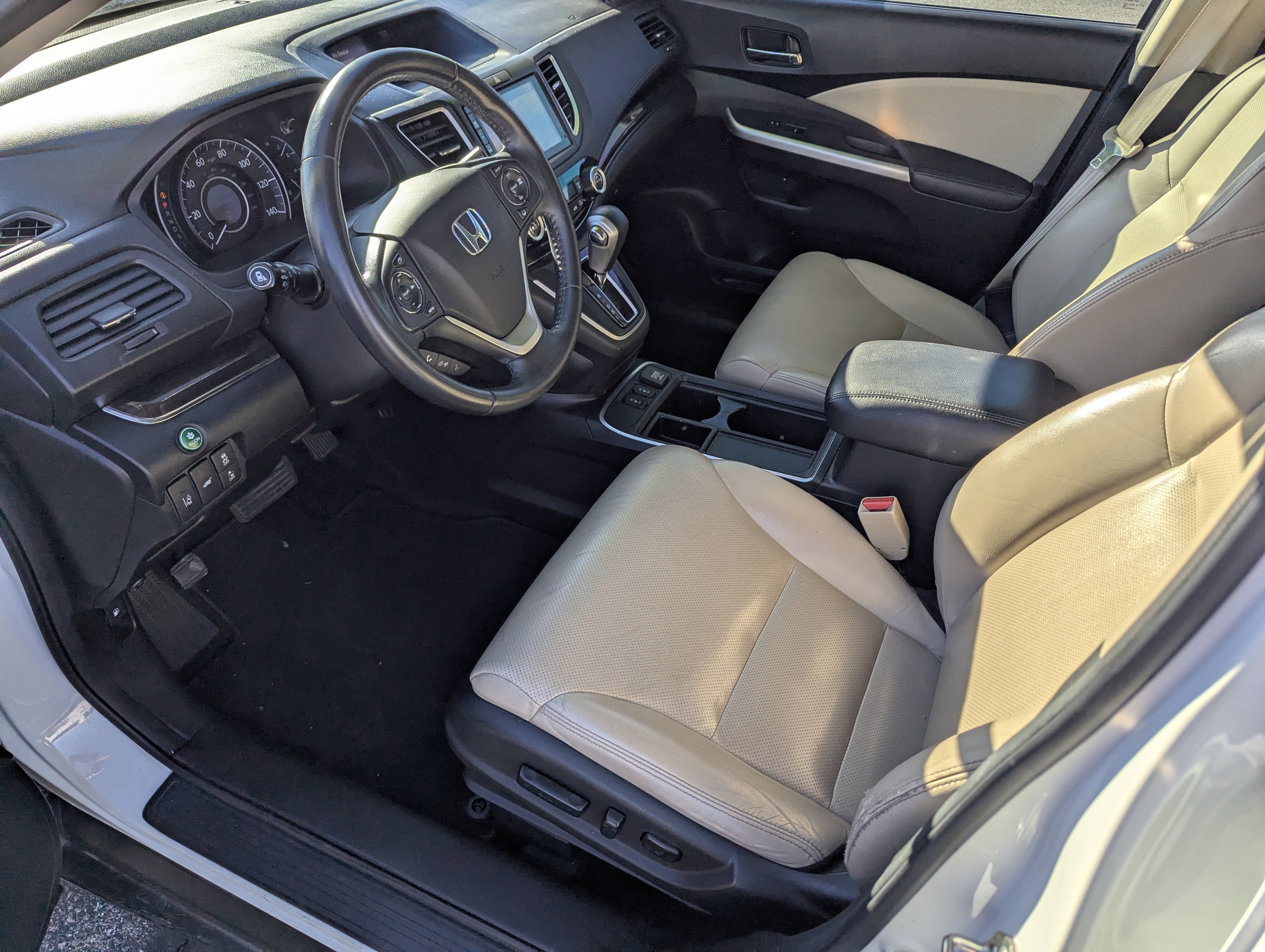 Used 2016 Honda CR-V Touring image 9