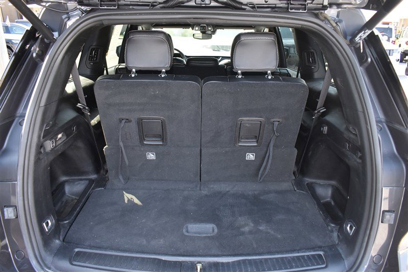 Used 2023 Jeep Grand Cherokee L Laredo AWD/4WD image 27