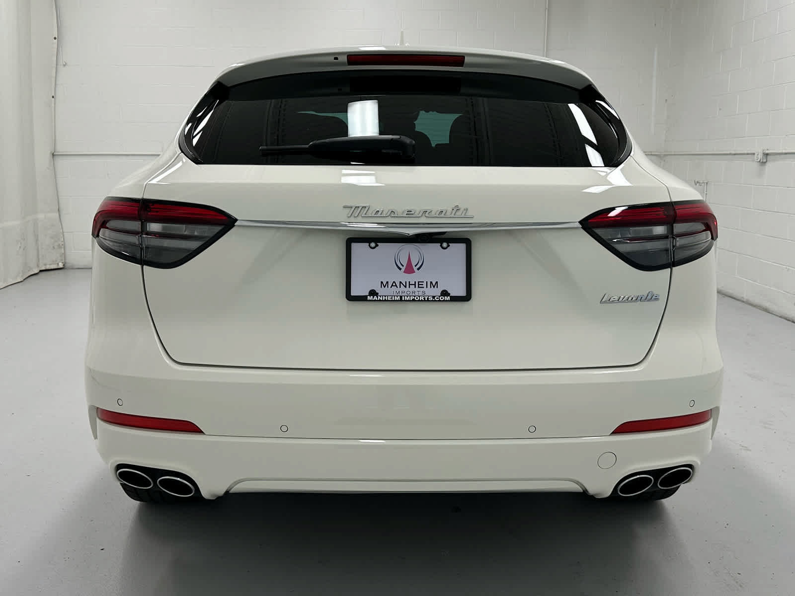 Used 2023 Maserati Levante GT AWD/4WD image 7