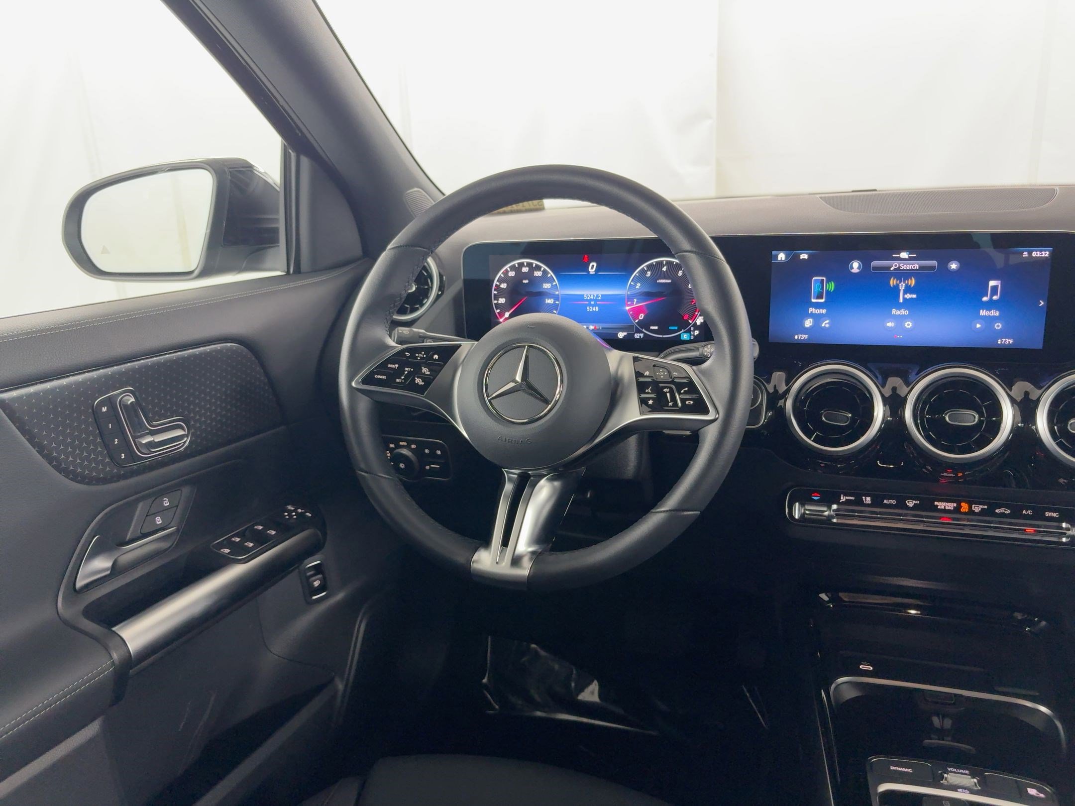 Certified 2025 Mercedes-Benz GLA 250 image 28
