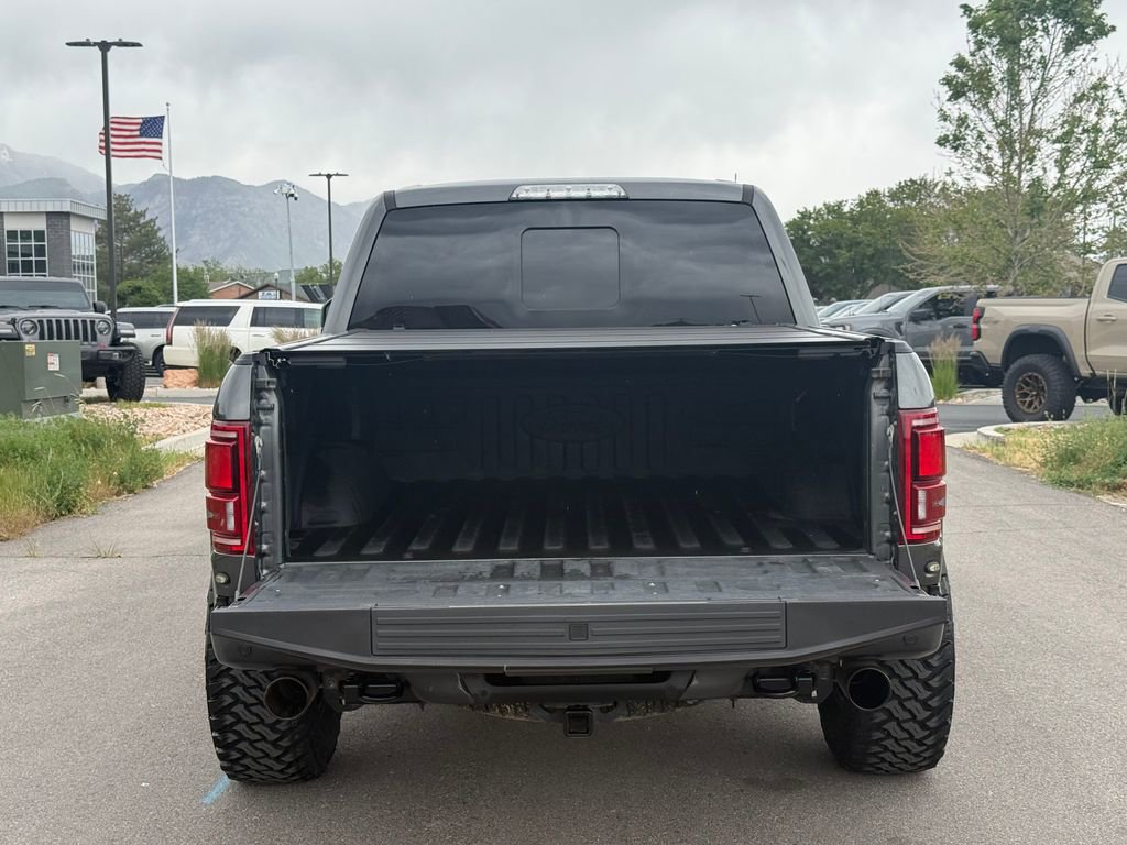 Used 2018 Ford F150 Raptor w/ Equipment Group 802A Luxury AWD/4WD image 12
