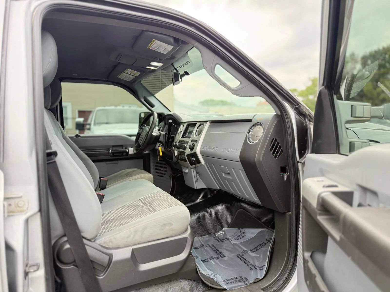 Used 2013 Ford F250 XLT w/ FX4 4X4 Off-Road Pkg image 11