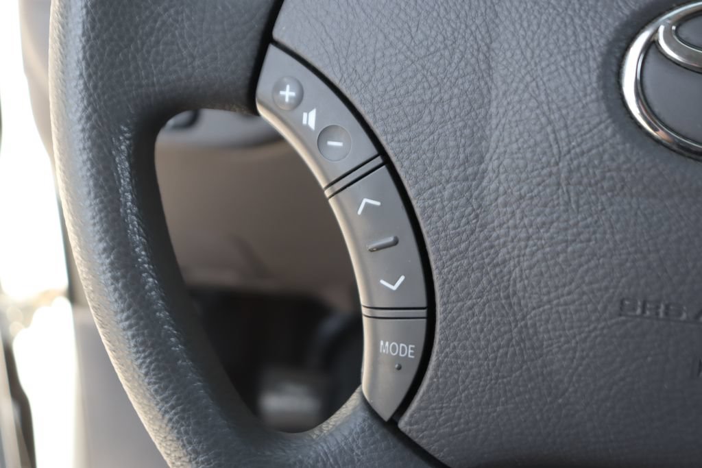 Used 2004 Toyota Tundra Limited RWD image 22