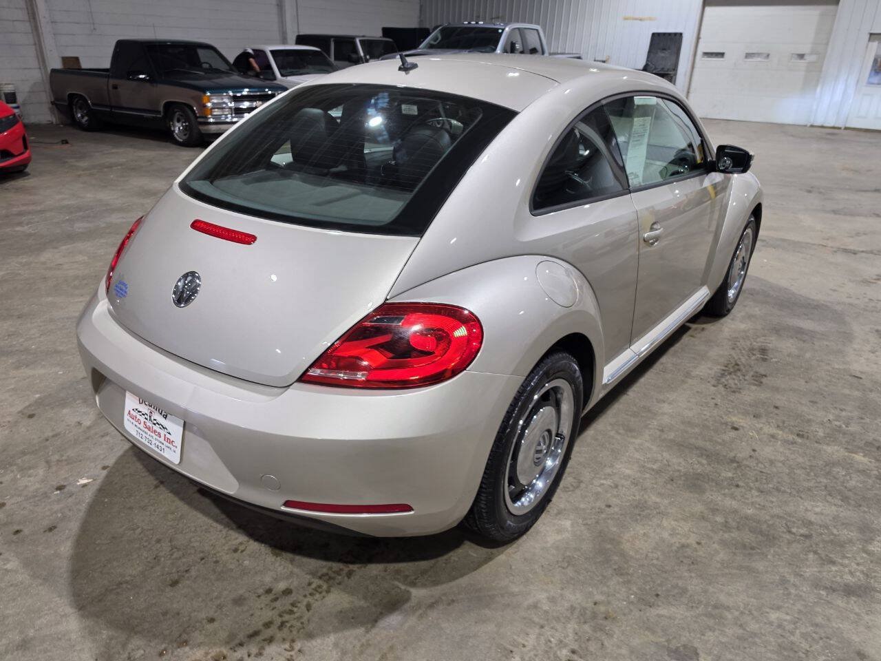 Used 2012 Volkswagen Beetle 2.5 FWD image 10