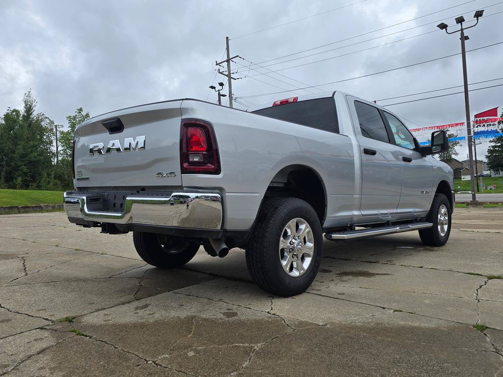 Used 2026 RAM 2500 Big Horn AWD/4WD image 3