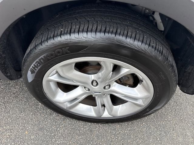 Used 2015 Ford F150 Lariat image 14