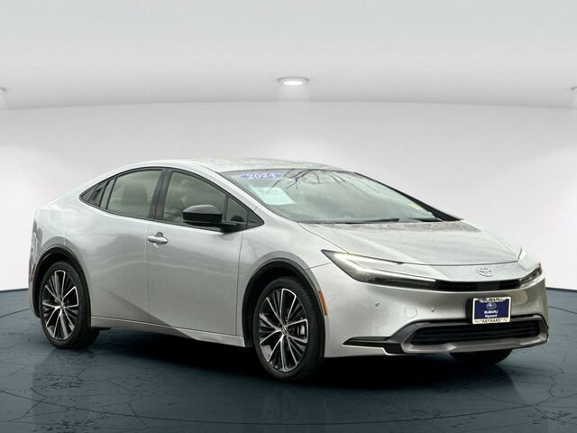 Used 2024 Toyota Prius XLE image 8