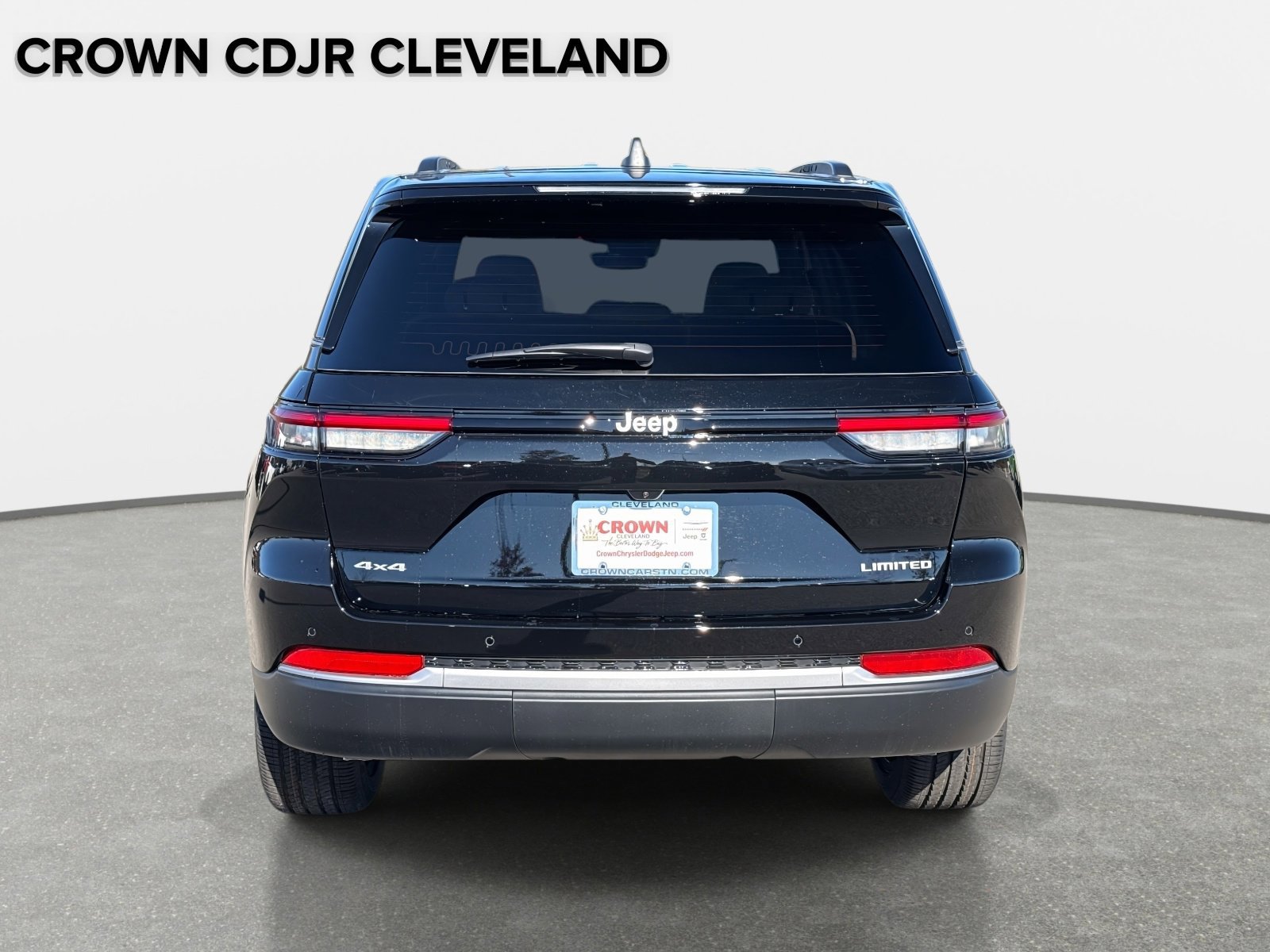 New 2026 Jeep Grand Cherokee Limited w/ Trailer Tow Package AWD/4WD image 5
