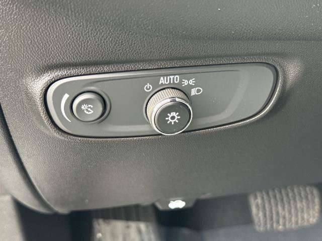 Used 2022 Chevrolet Equinox LT FWD image 10
