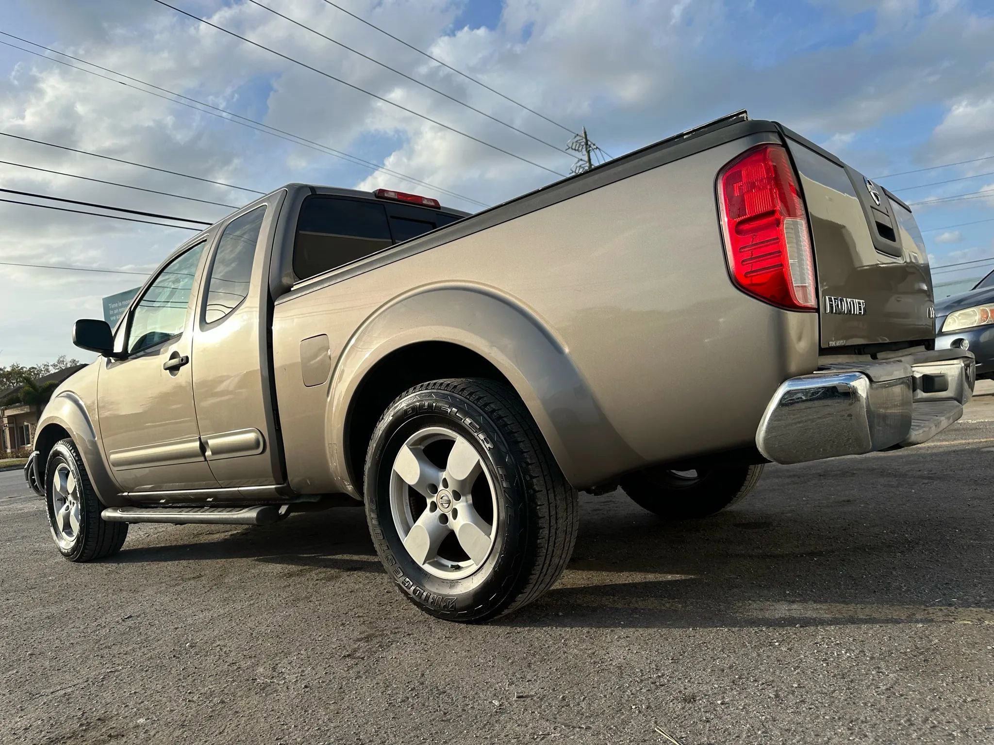 Used 2005 Nissan Frontier LE w/ (H02) Audio Pkg RWD image 3