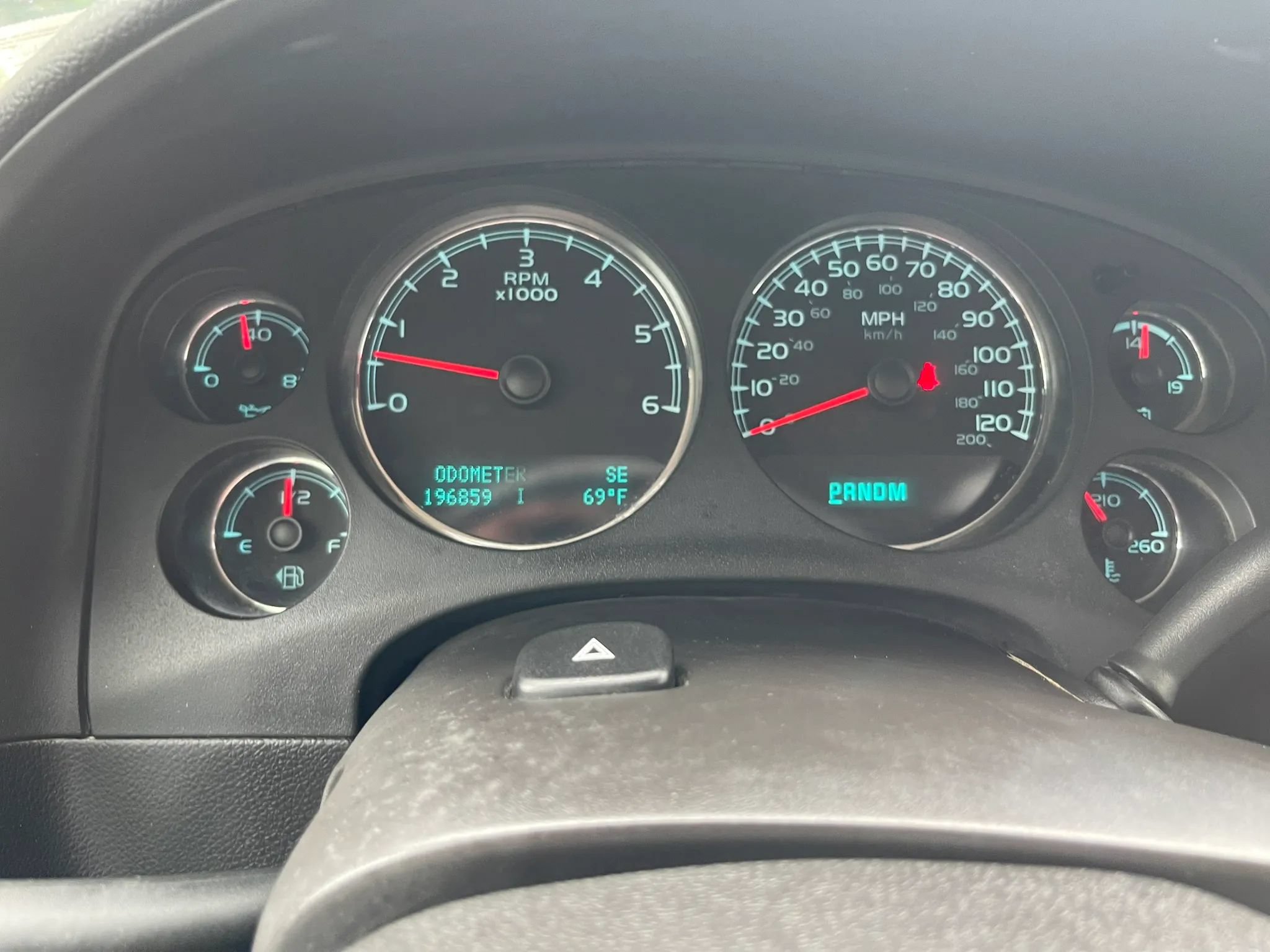 Used 2013 GMC Yukon XL Denali AWD/4WD image 16