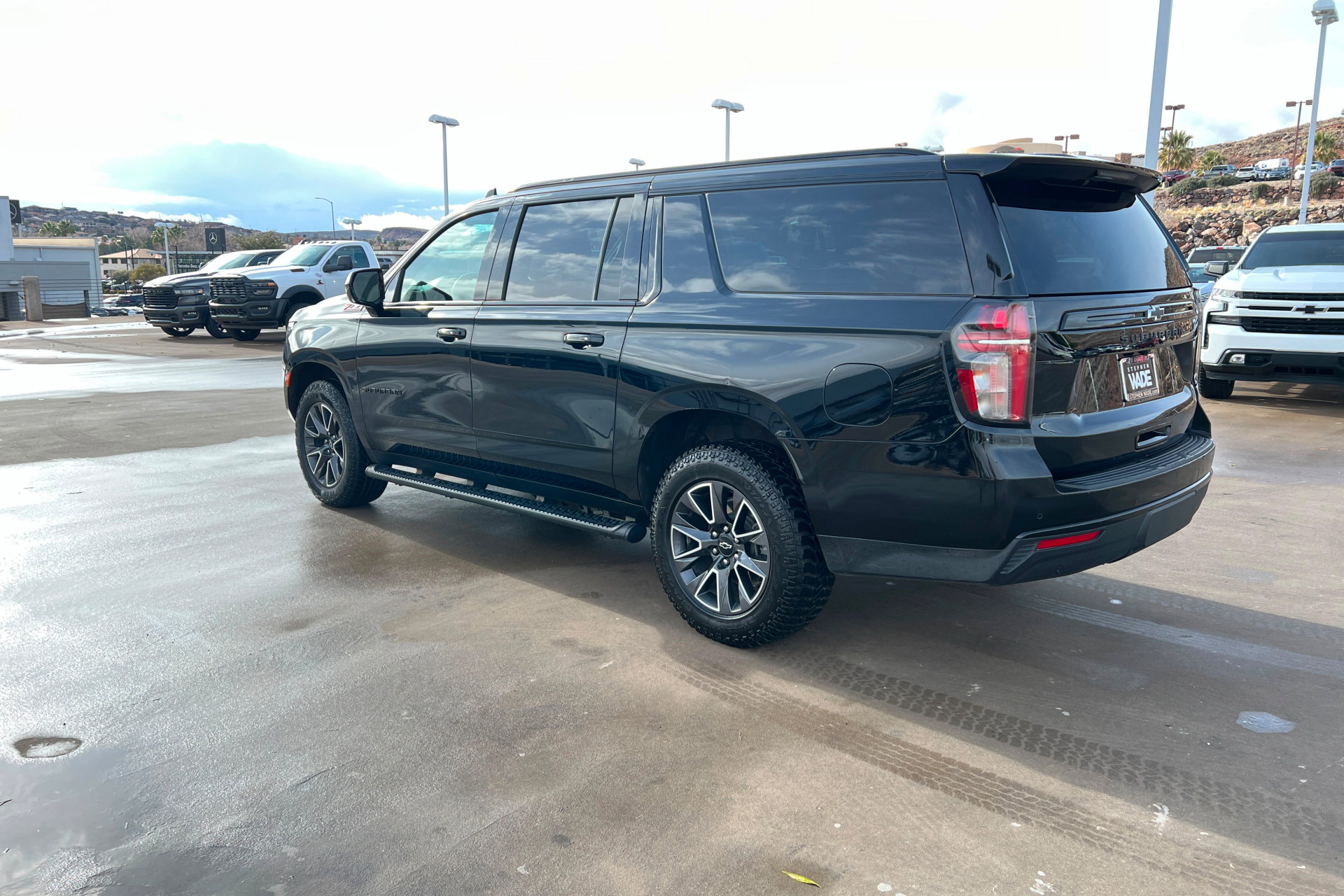 Certified 2023 Chevrolet Suburban Z71 image 3