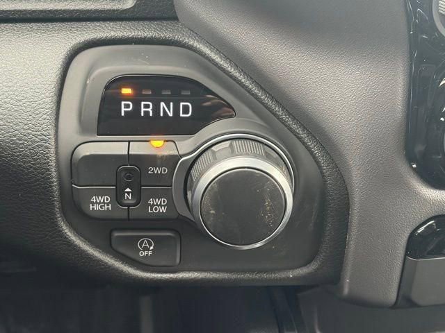New 2026 RAM 1500 Express AWD/4WD image 24