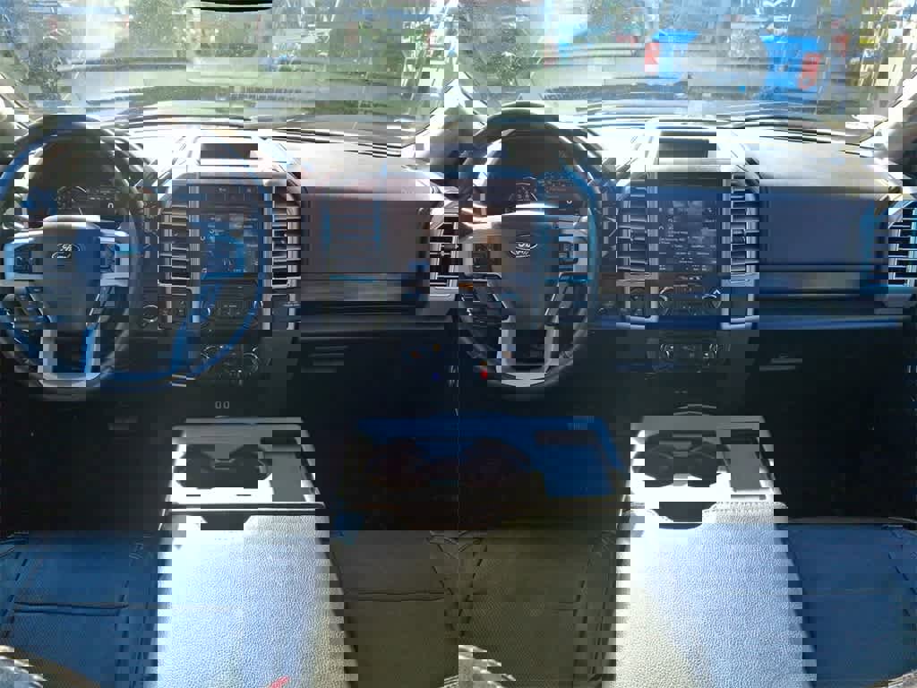 Used 2016 Ford F150 Lariat image 10