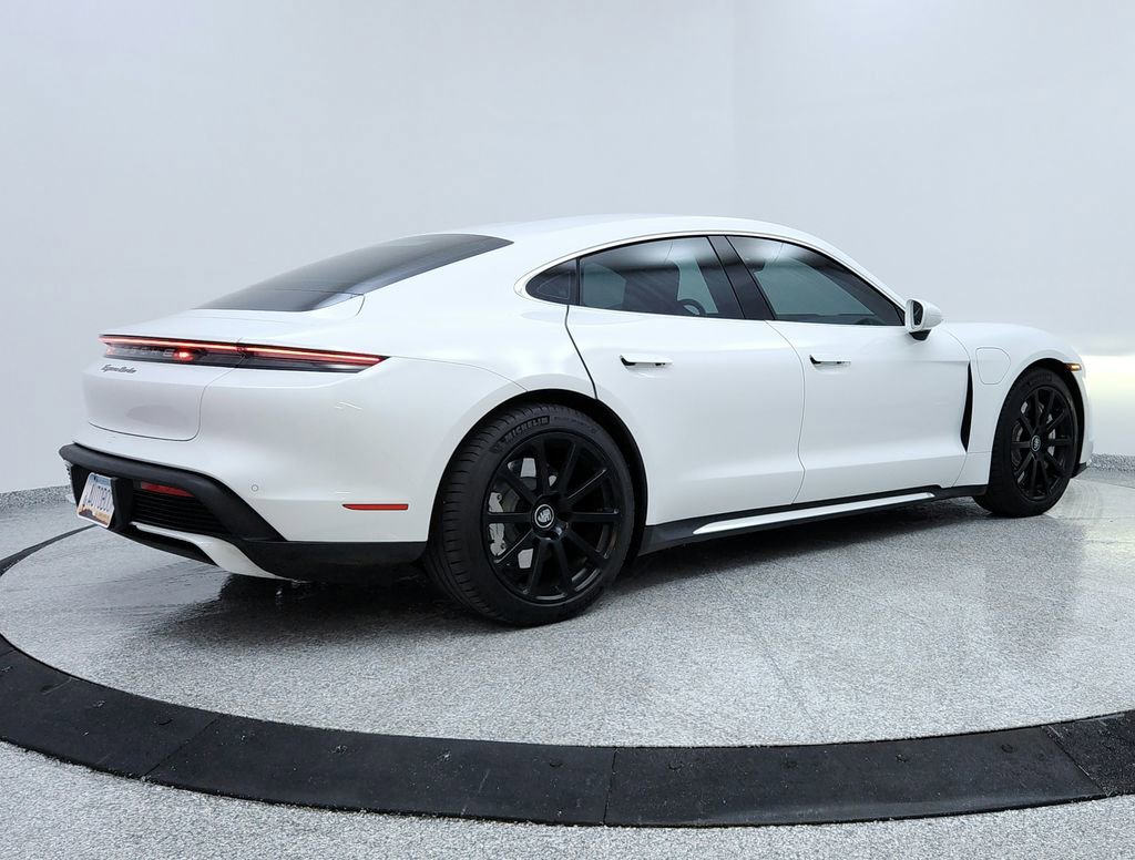 Used 2021 Porsche Taycan Turbo image 6