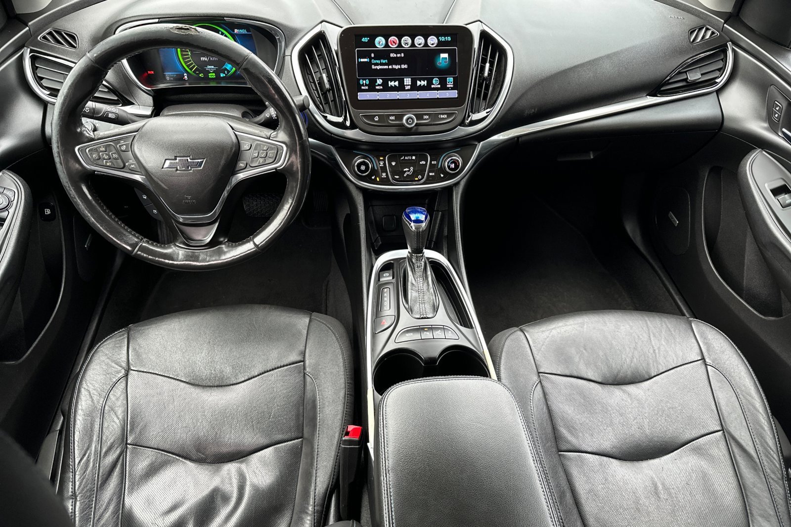 Used 2017 Chevrolet Volt Premier w/ Driver Confidence II Package image 4