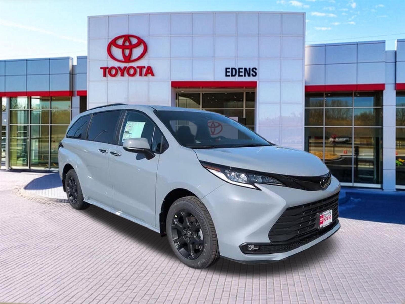New 2026 Toyota Sienna XLE Woodland Edition AWD/4WD image 1