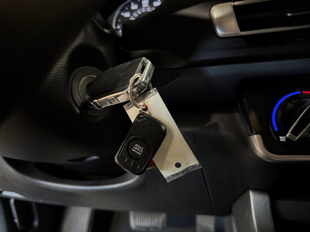 Used 2021 Kia Seltos S image 29