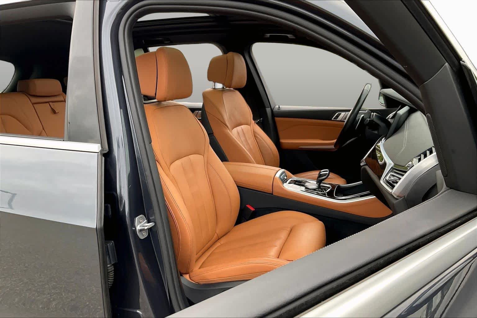 Used 2019 BMW X5 xDrive40i w/ Premium Package 2 AWD/4WD image 8