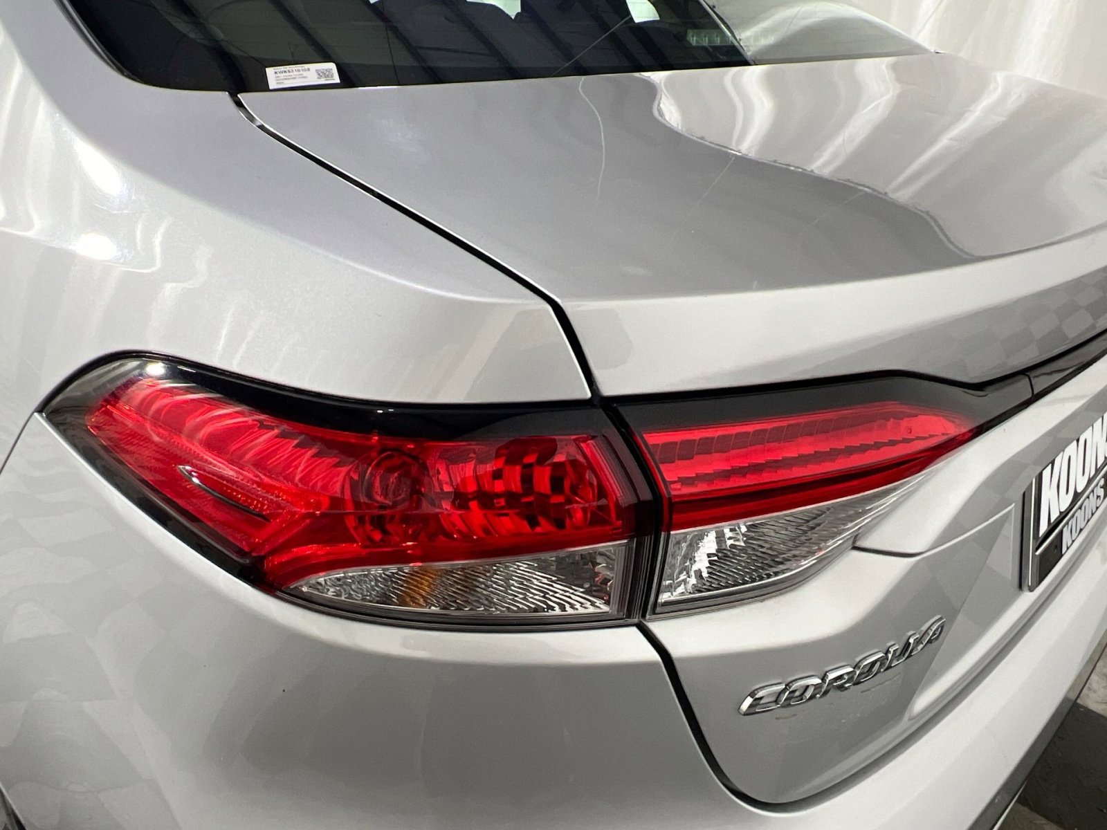 Used 2021 Toyota Corolla LE w/ Carpet Mat Package (TMS) image 15