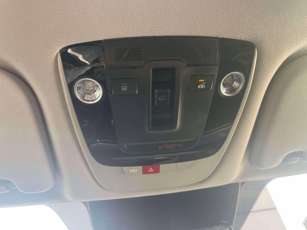 Used 2025 Kia Sorento S w/ Panoramic Sunroof Package image 30