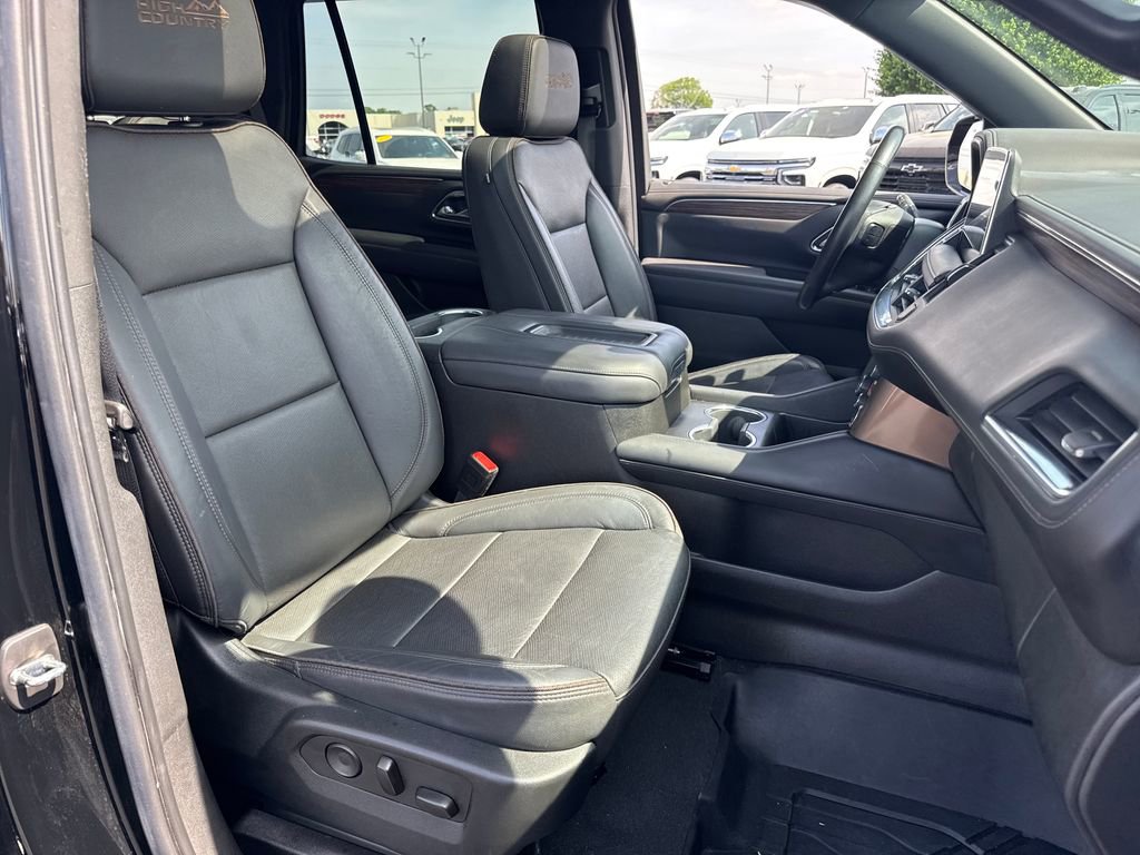 Used 2021 Chevrolet Tahoe High Country image 11