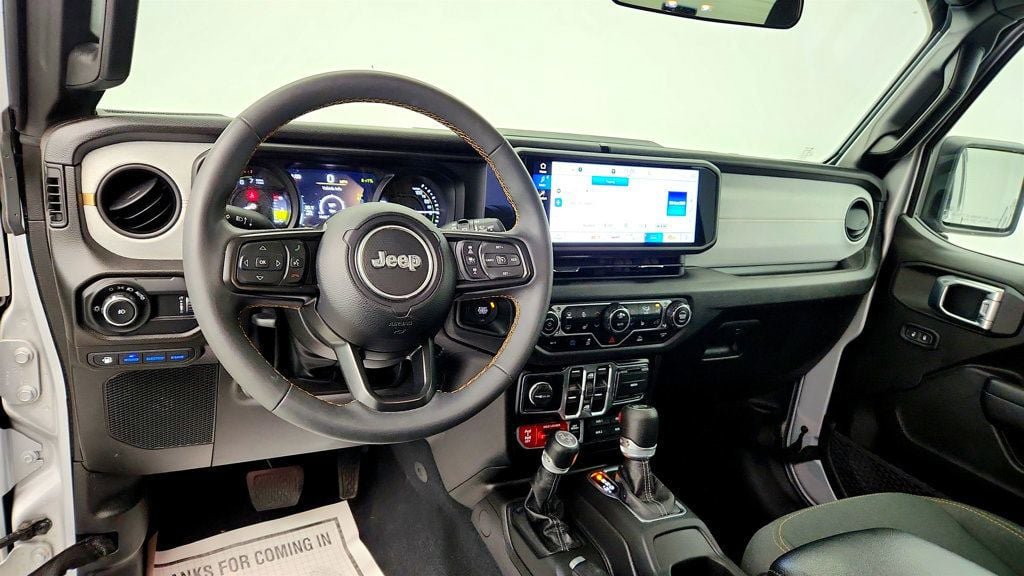 Used 2024 Jeep Wrangler Unlimited AWD/4WD image 12