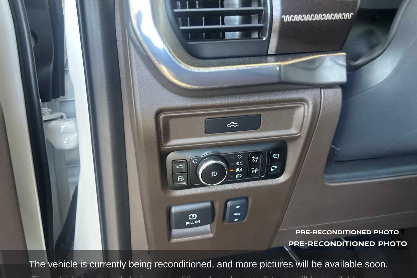 Used 2026 Ford F150 King Ranch w/ Equipment Group 601A High AWD/4WD image 7