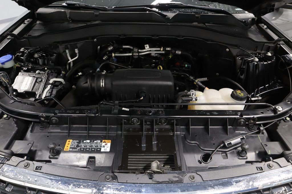 Certified 2023 Ford Explorer XLT w/ Equipment Group 202A image 13